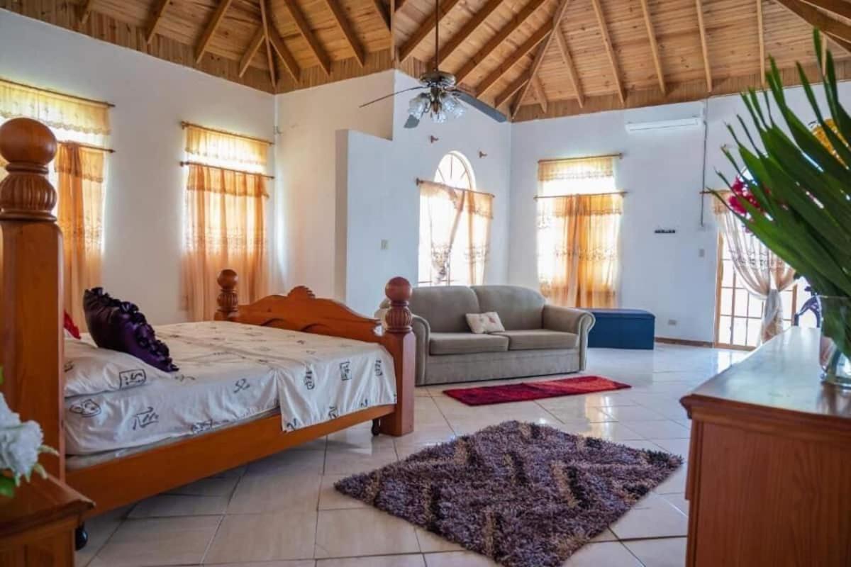 Sweetsop Jamaica Villa And Tours Montego Bay Dış mekan fotoğraf